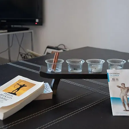 Diamond Giannopoulos Elea