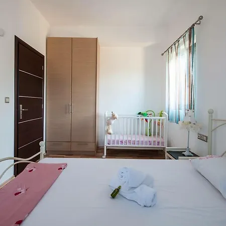 Diamond Giannopoulos Elea Apartment