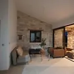 Diamond Giannopoulos Elea Apartment