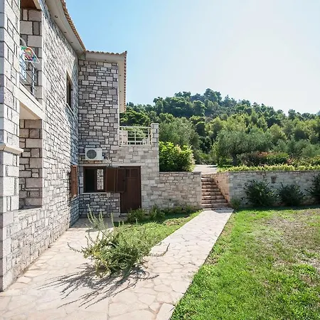 Diamond Giannopoulos Elea Apartmán