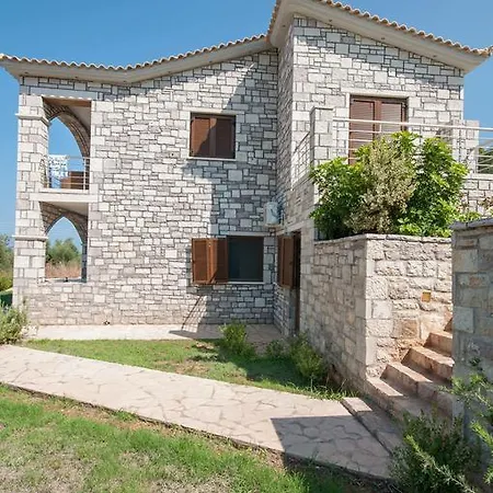 Diamond Giannopoulos Elea Kyparissia