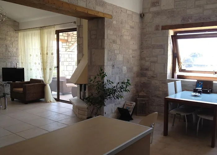 Diamond Giannopoulos Elea * Kyparissia