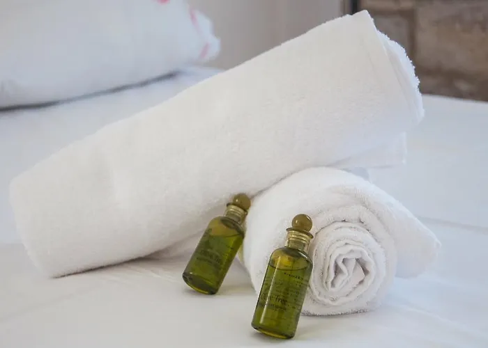 Diamond Giannopoulos Elea Lejlighed *