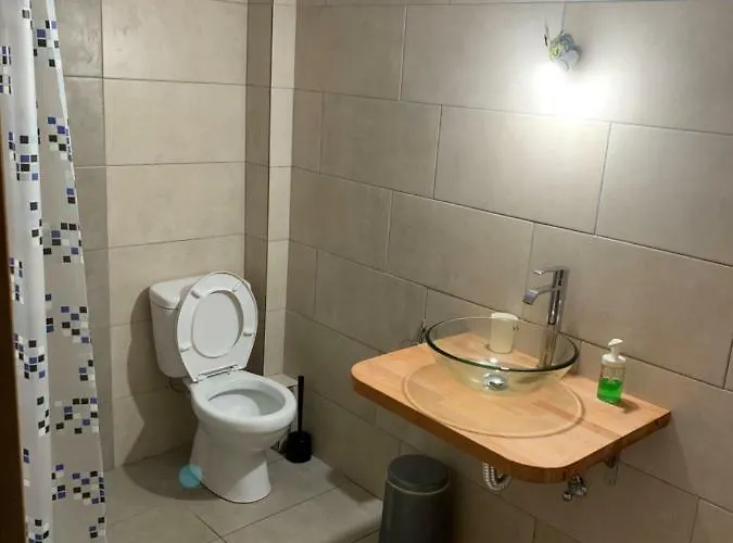 Diamond Giannopoulos Elea *